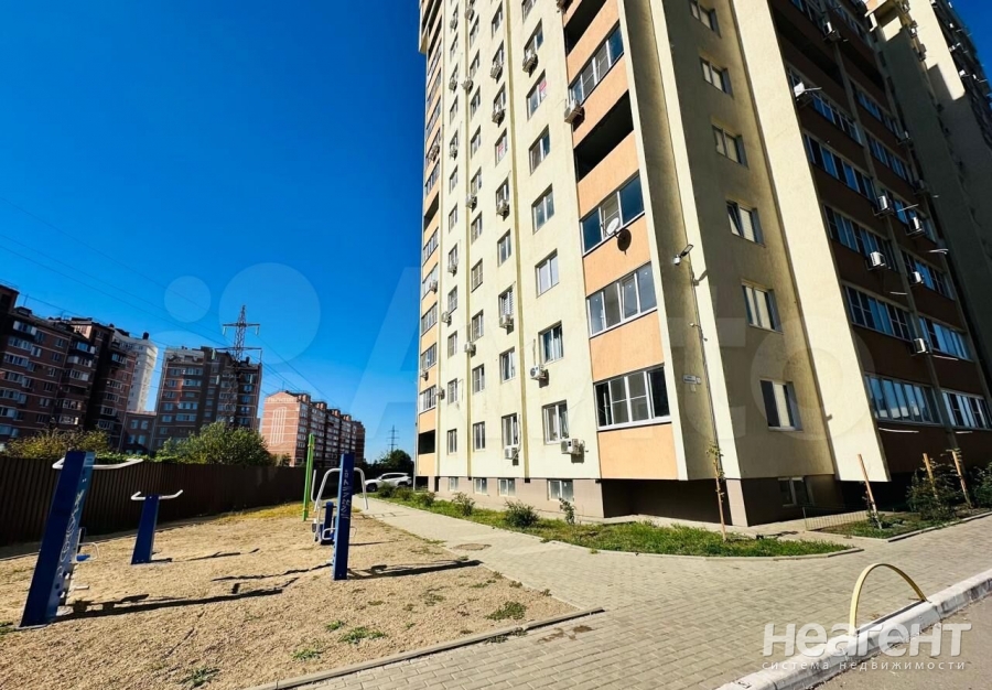 Продается 1-комнатная квартира, 32 м²