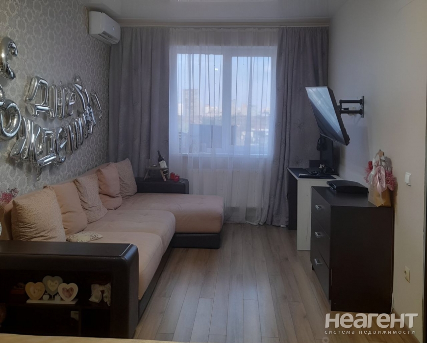 Продается 1-комнатная квартира, 35 м²