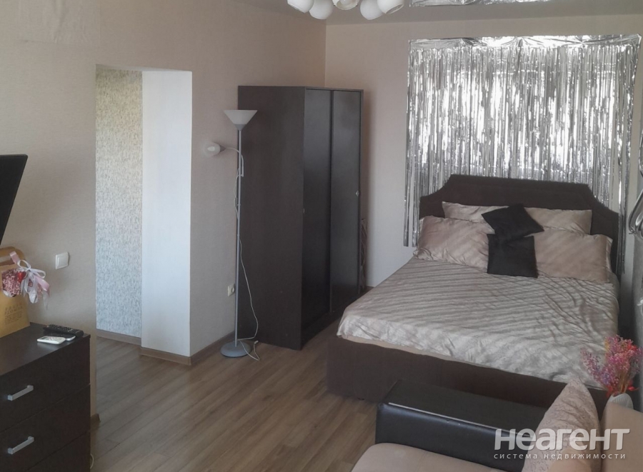 Продается 1-комнатная квартира, 35 м²