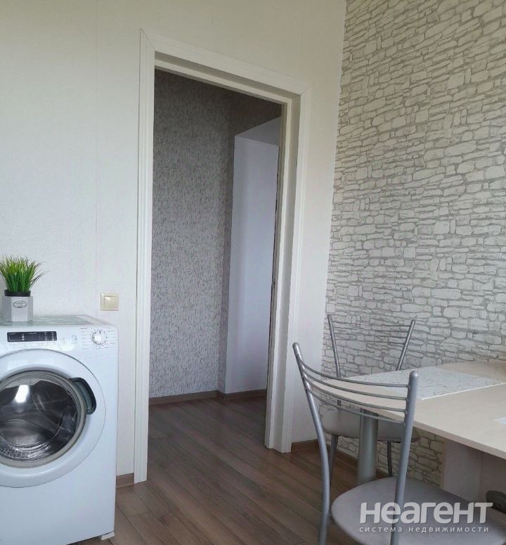 Продается 1-комнатная квартира, 35 м²