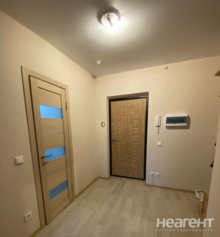 Продается 1-комнатная квартира, 46 м²