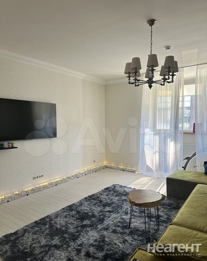 Продается 3-х комнатная квартира, 154 м²