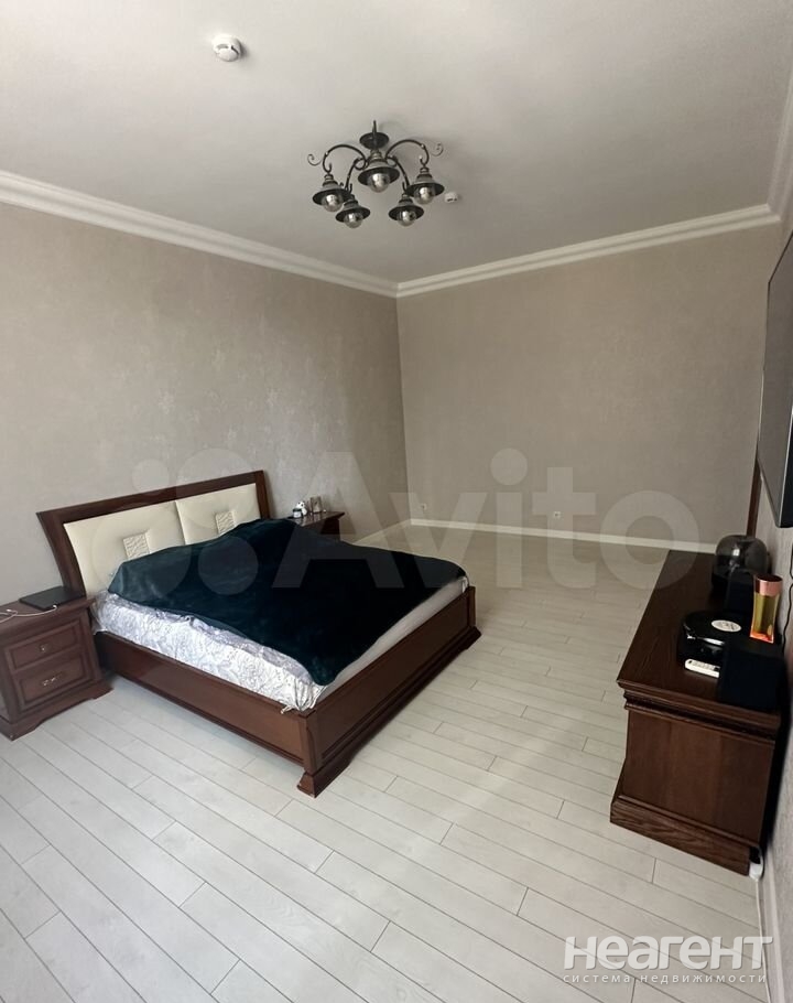 Продается 3-х комнатная квартира, 154 м²