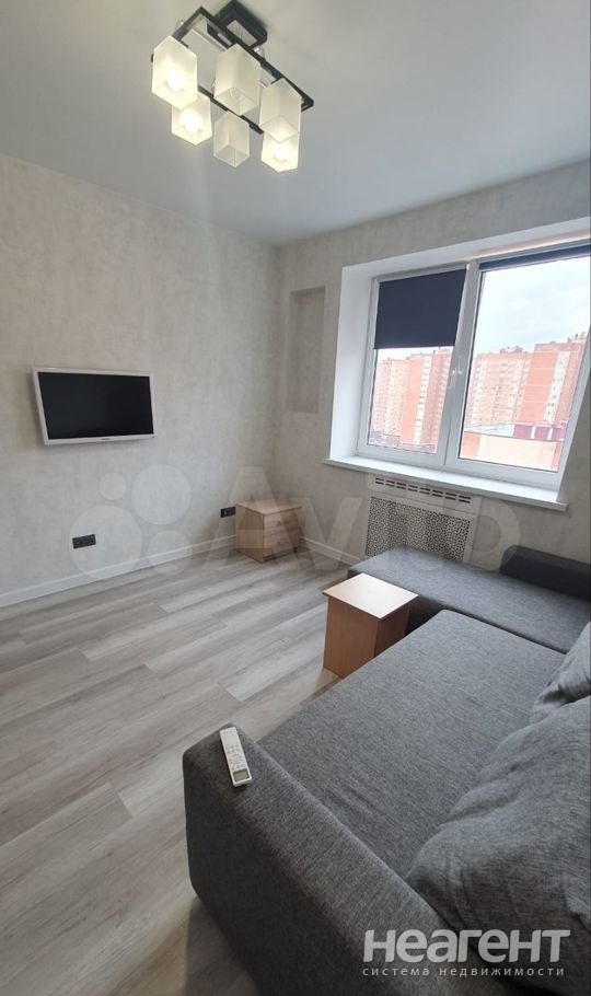 Продается 1-комнатная квартира, 32 м²