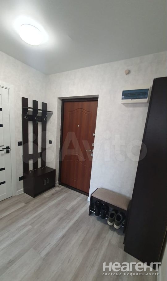 Продается 1-комнатная квартира, 32 м²