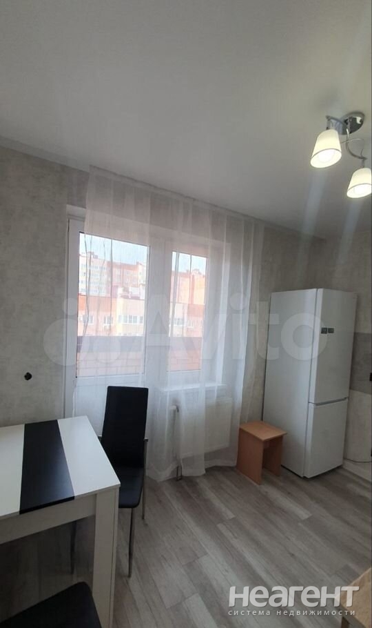 Продается 1-комнатная квартира, 32 м²