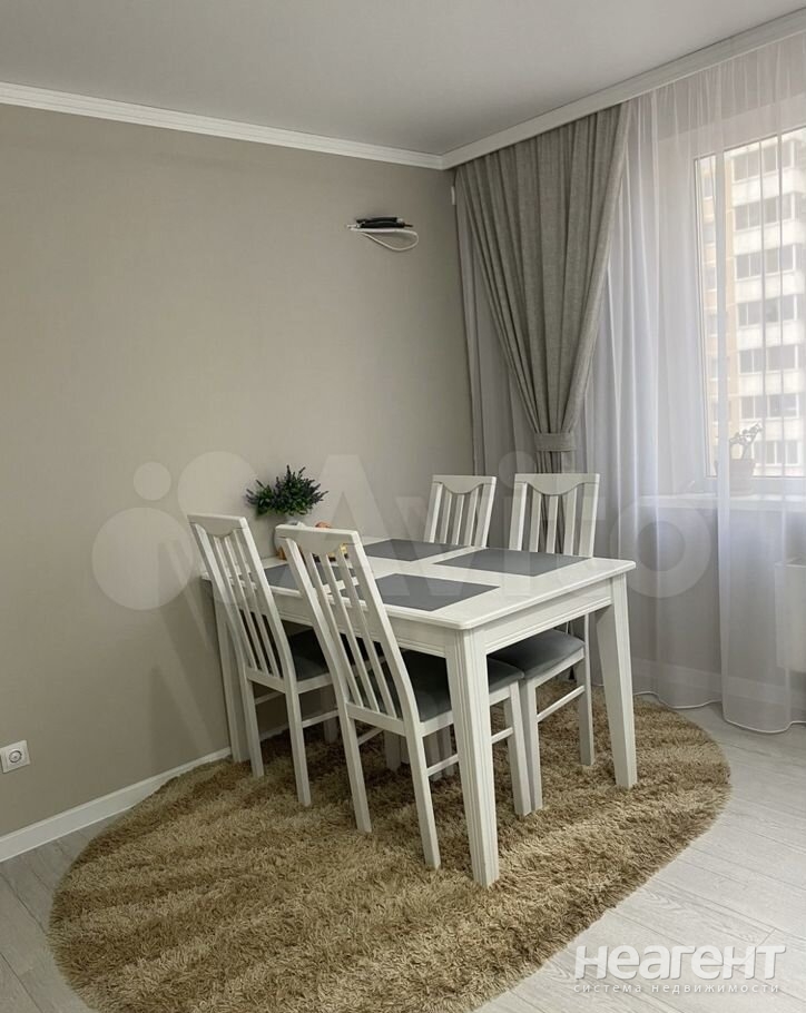 Продается 2-х комнатная квартира, 60 м²