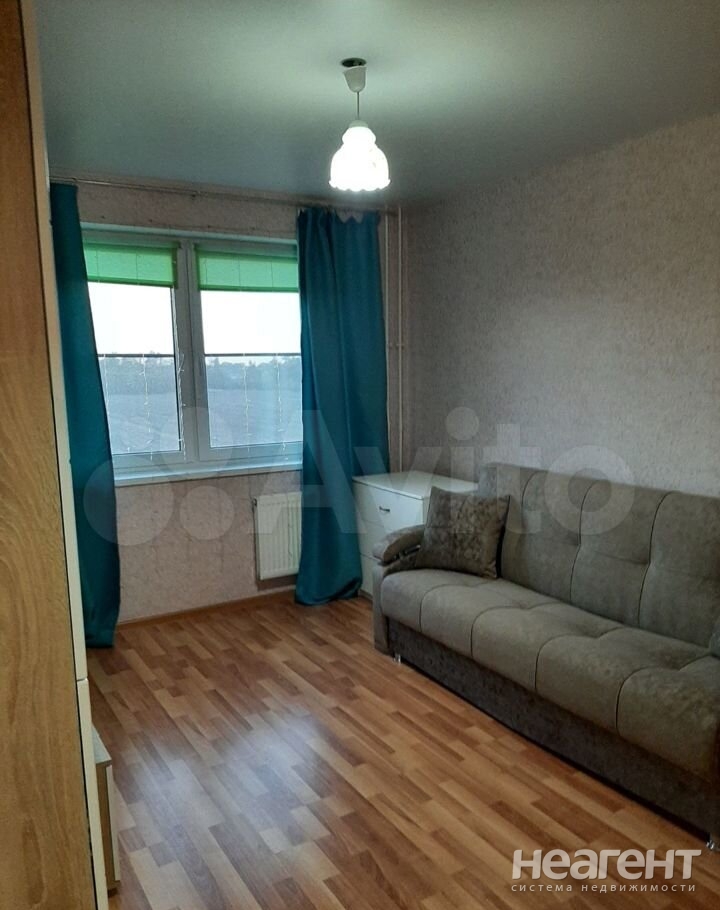 Продается 1-комнатная квартира, 28,4 м²