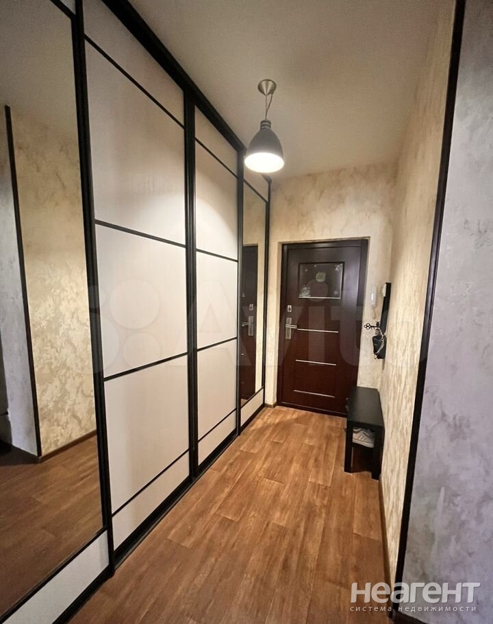 Продается 2-х комнатная квартира, 60 м²