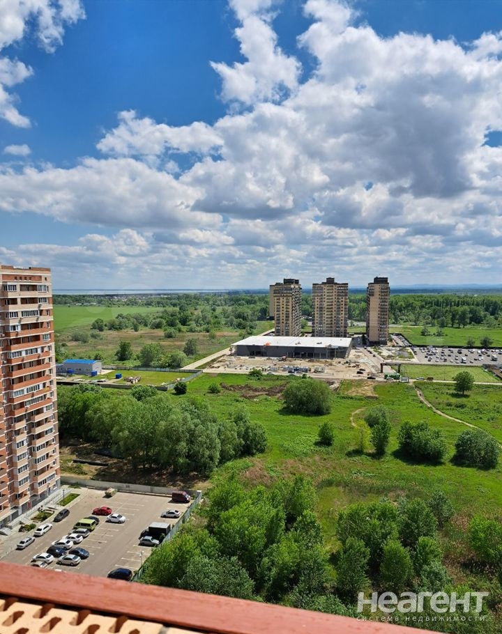 Продается 3-х комнатная квартира, 100 м²