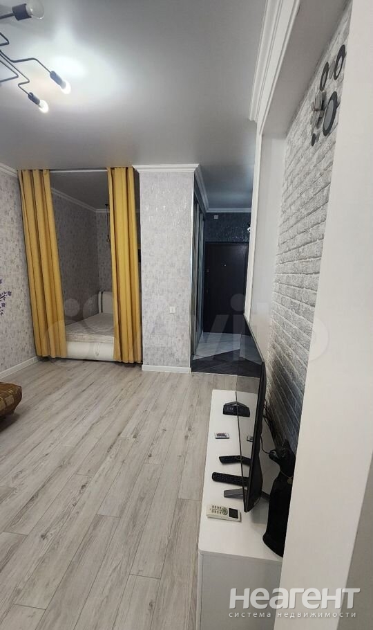 Продается 1-комнатная квартира, 48 м²