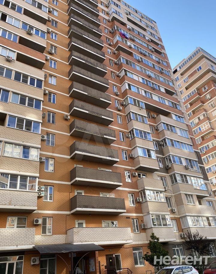 Продается 1-комнатная квартира, 43 м²