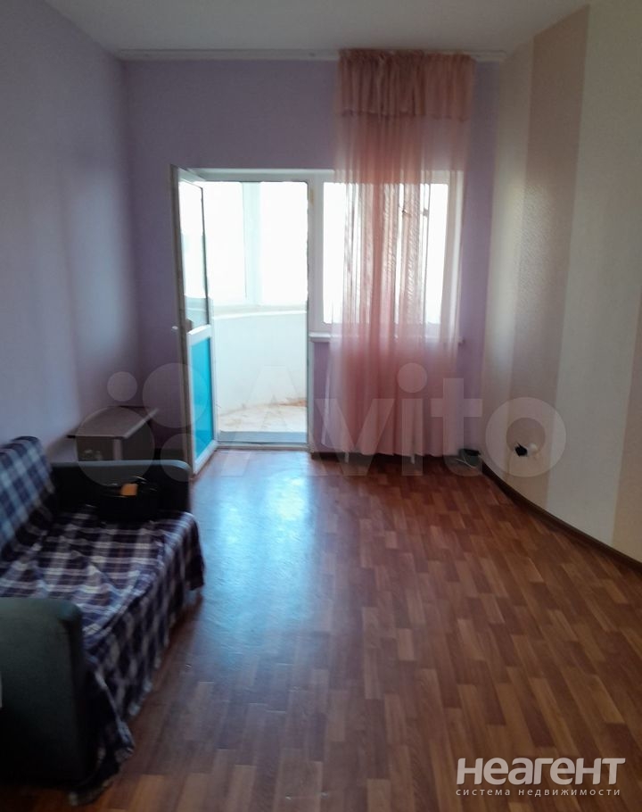 Продается 1-комнатная квартира, 49,7 м²