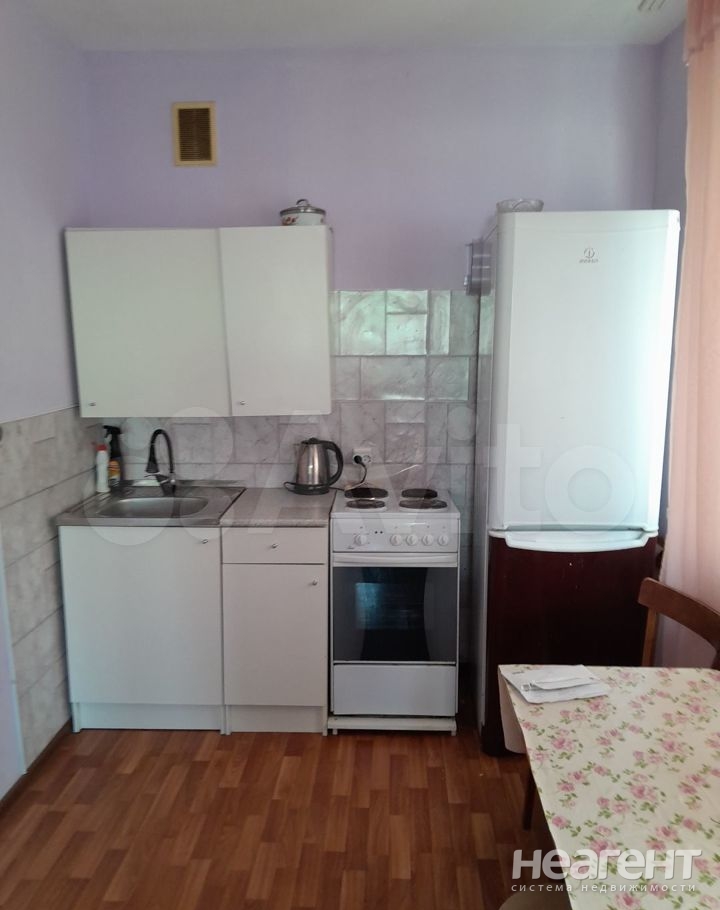 Продается 1-комнатная квартира, 49,7 м²