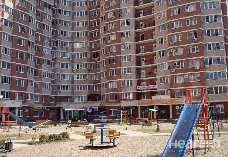 Продается 1-комнатная квартира, 49,7 м²