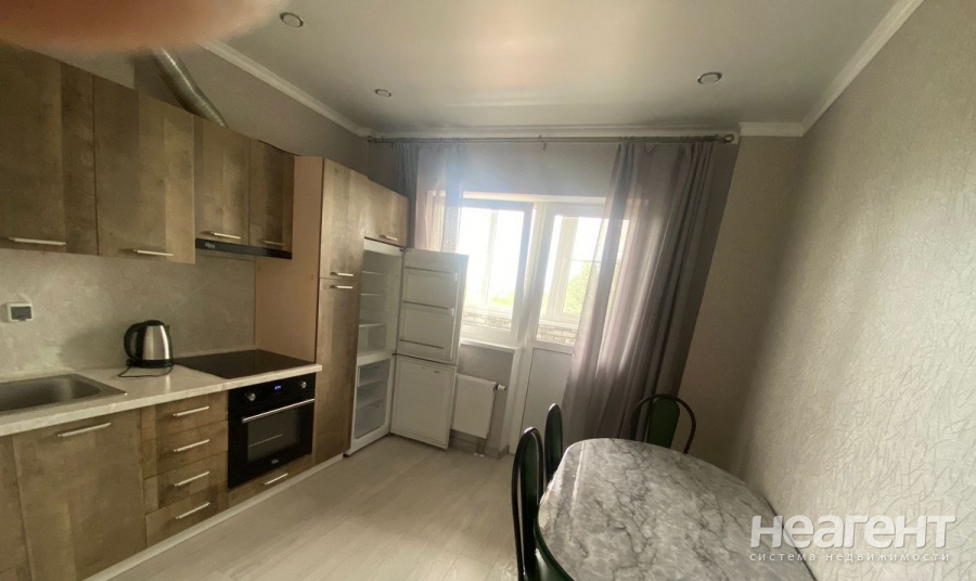 Продается 1-комнатная квартира, 36,8 м²