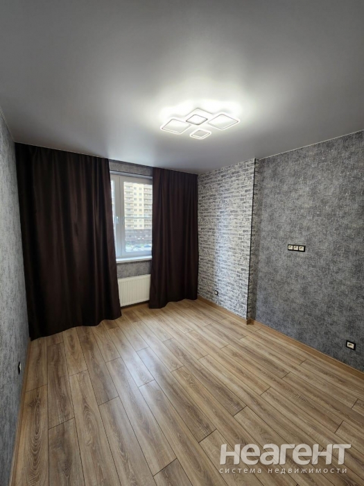 Продается 1-комнатная квартира, 40 м²