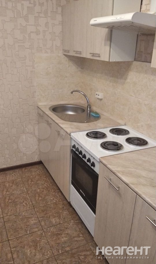 Продается 1-комнатная квартира, 28,4 м²