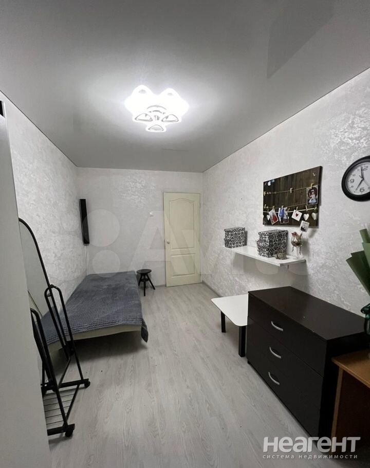 Продается Многокомнатная квартира, 75 м²