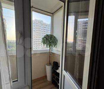 Продается 1-комнатная квартира, 42 м²