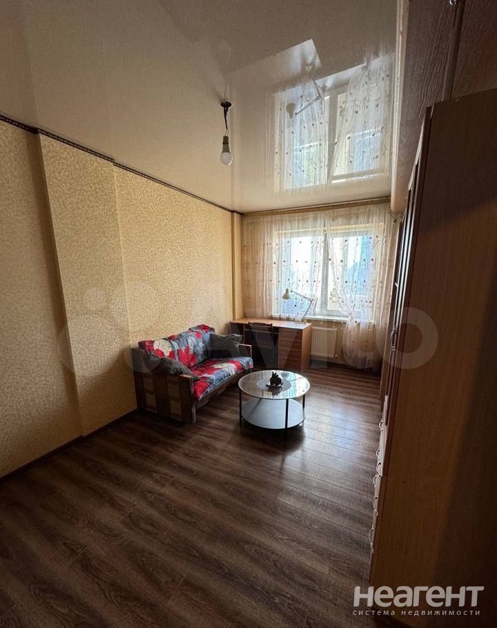 Продается 1-комнатная квартира, 39 м²