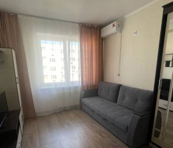 Продается 1-комнатная квартира, 36 м²