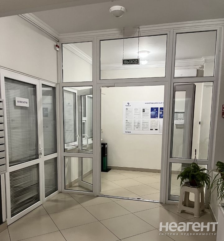 Продается 1-комнатная квартира, 53 м²