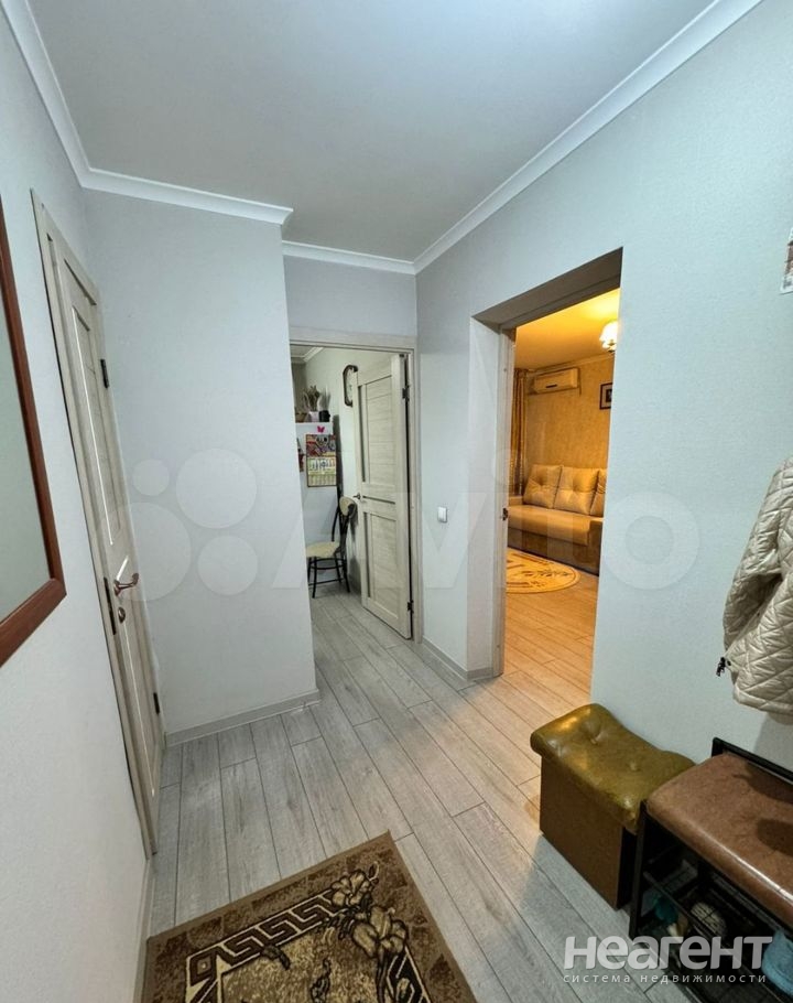 Продается 1-комнатная квартира, 40 м²