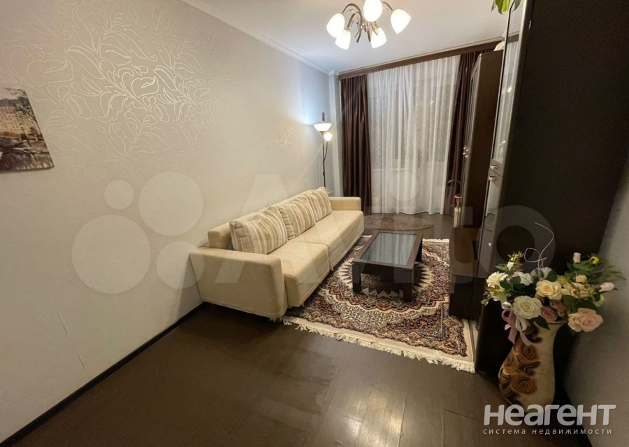 Продается 1-комнатная квартира, 39,3 м²