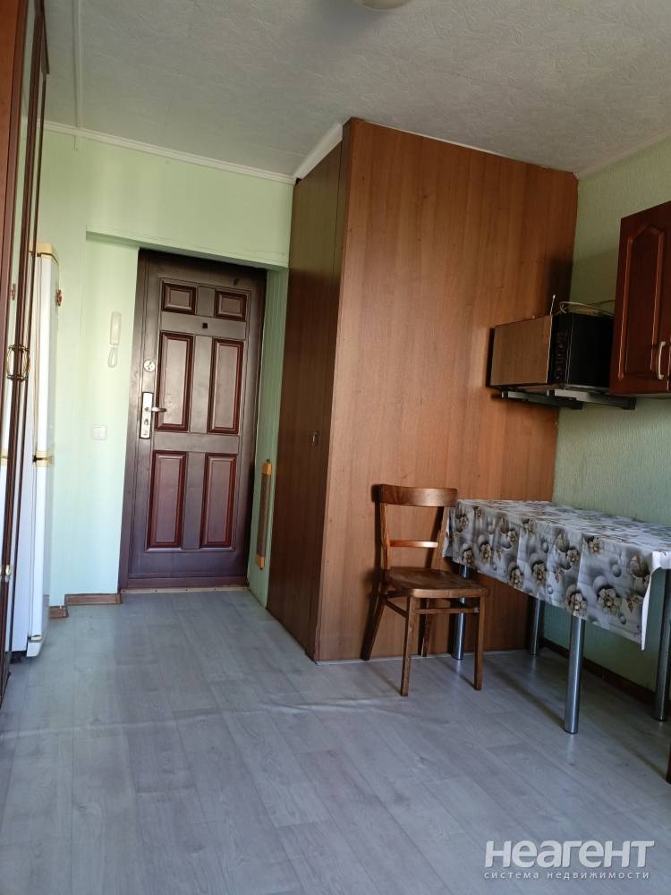 Продается 1-комнатная квартира, 18 м²