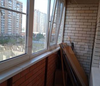 Продается 1-комнатная квартира, 46 м²