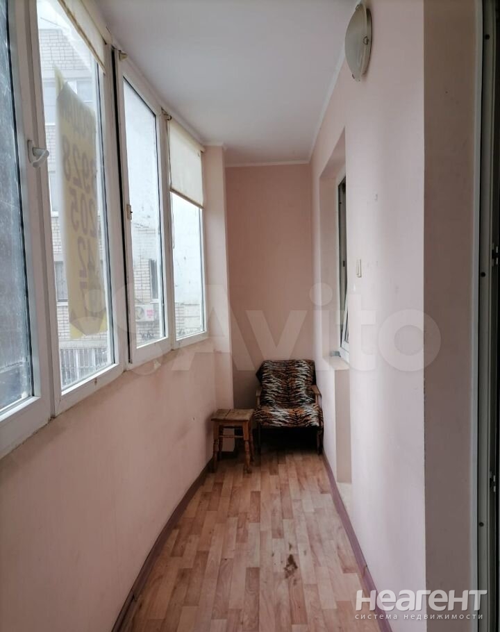 Продается 1-комнатная квартира, 53 м²