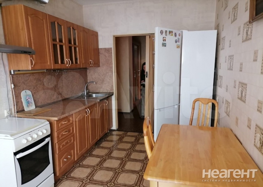 Продается 1-комнатная квартира, 53 м²