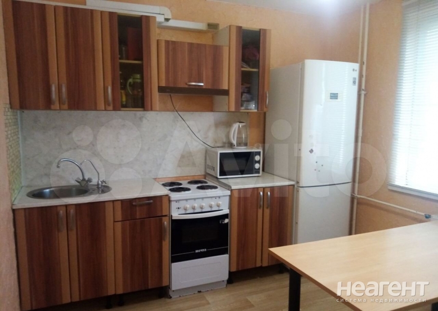 Продается 1-комнатная квартира, 37,7 м²