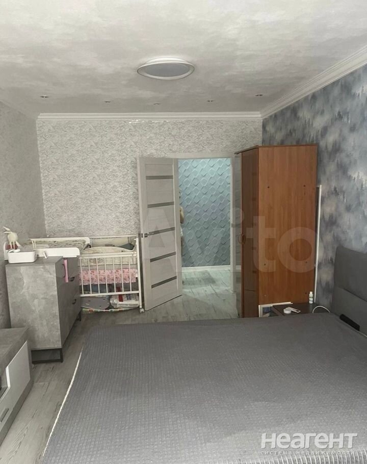 Продается 1-комнатная квартира, 43 м²