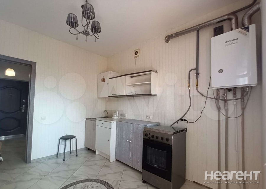 Продается 1-комнатная квартира, 35 м²