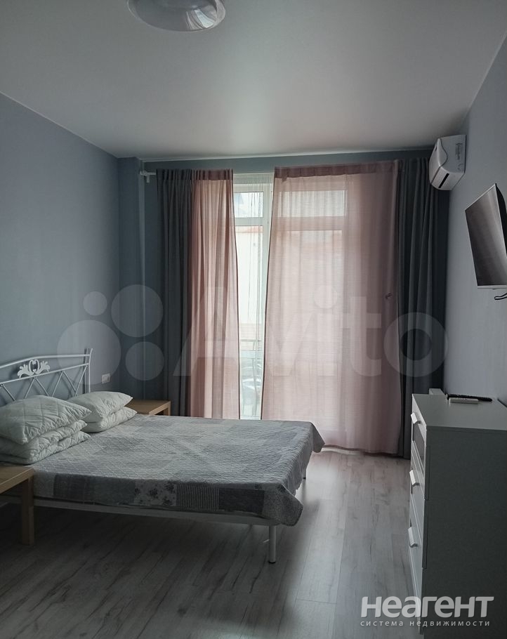 Продается 1-комнатная квартира, 42,1 м²