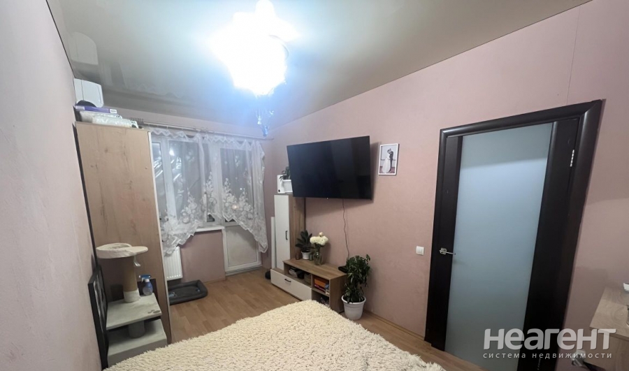 Продается 1-комнатная квартира, 32,5 м²