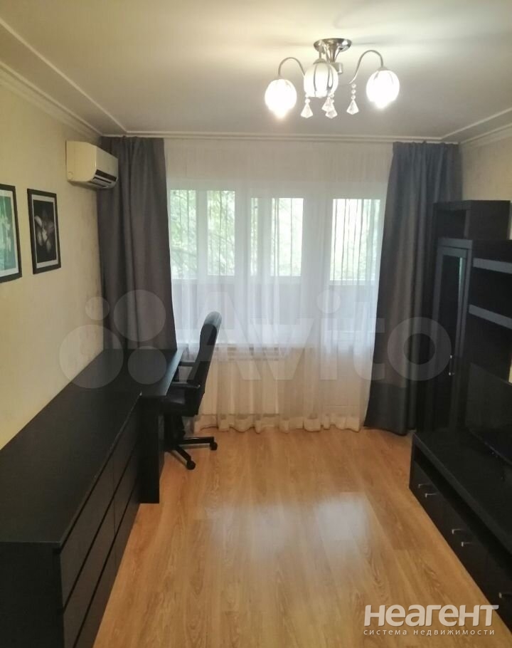 Продается 1-комнатная квартира, 30 м²