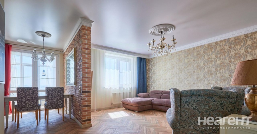 Сдается 2-х комнатная квартира, 70 м²