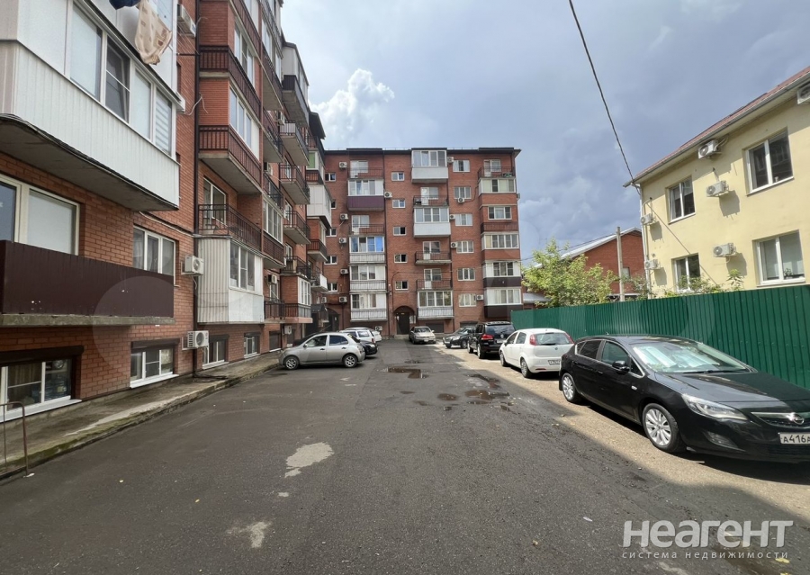 Продается 1-комнатная квартира, 38 м²