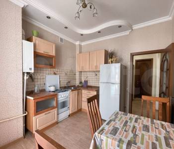 Продается 1-комнатная квартира, 39 м²