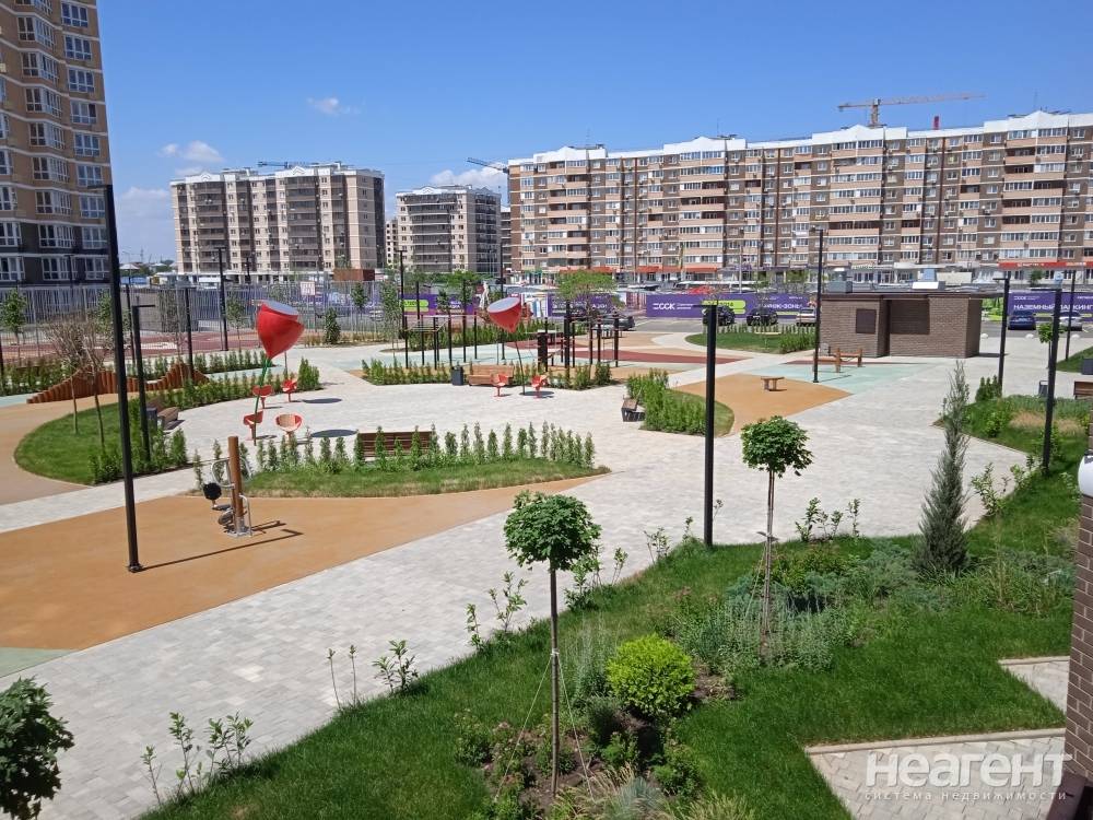 Продается 2-х комнатная квартира, 77 м²