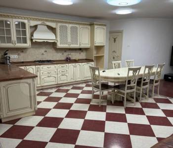 Продается Дом, 451 м²