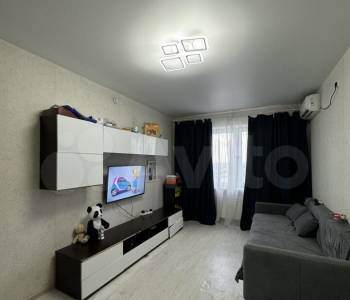 Продается 1-комнатная квартира, 37 м²