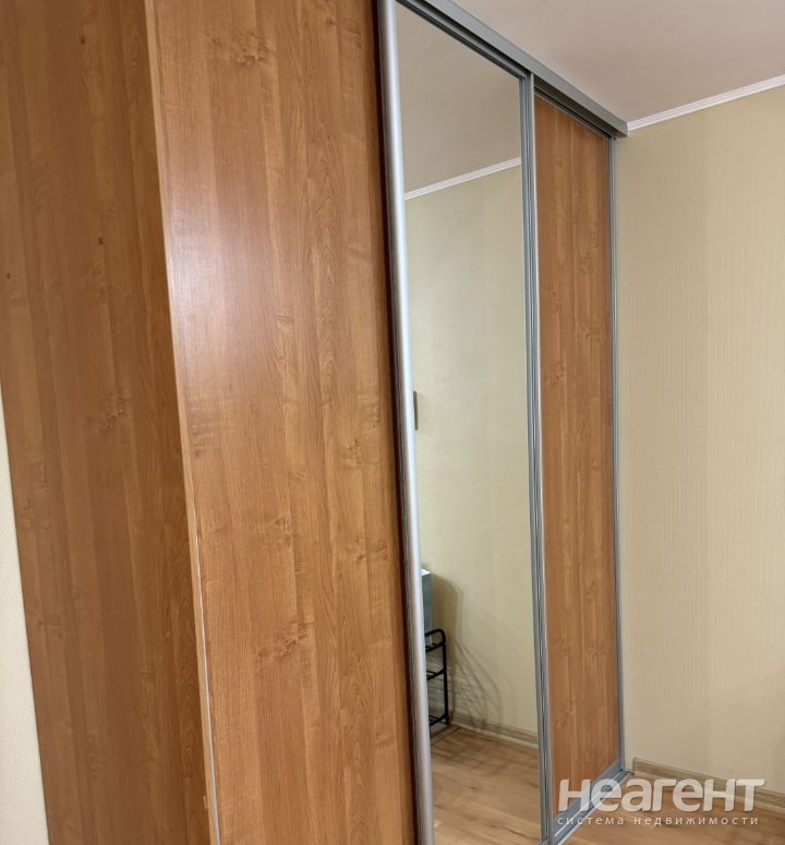 Сдается Многокомнатная квартира, 135 м²