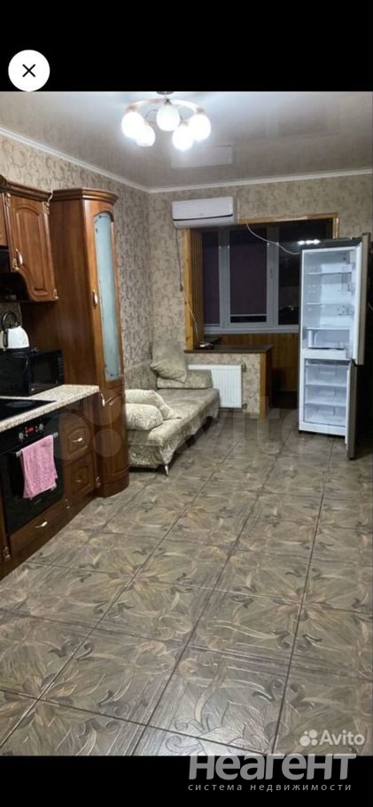 Продается 1-комнатная квартира, 40,4 м²