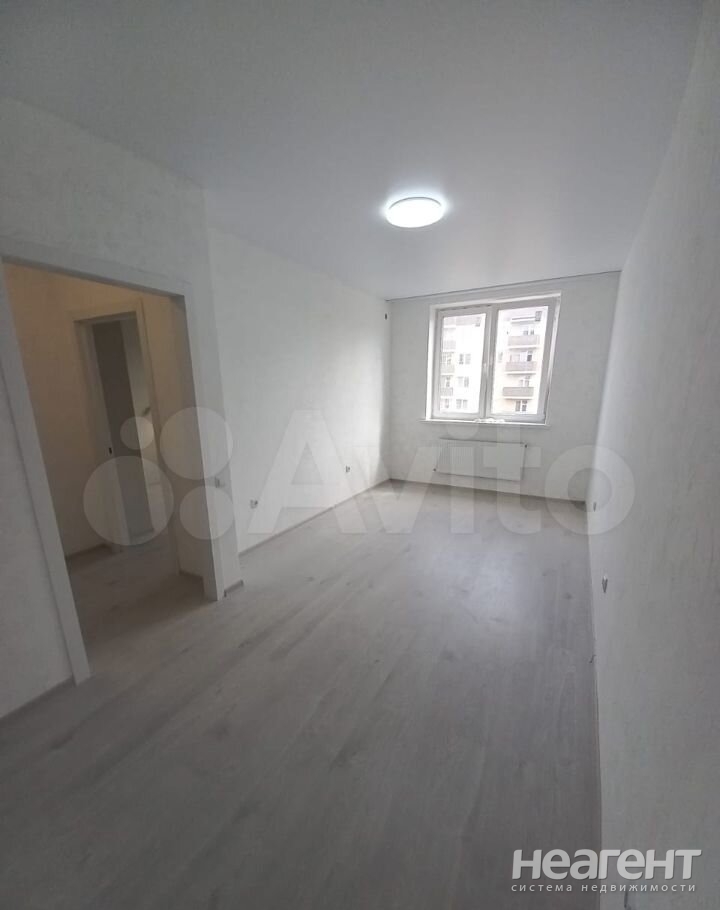 Продается 1-комнатная квартира, 34 м²