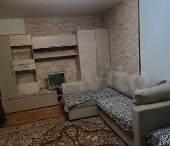 Сдается 1-комнатная квартира, 42 м²