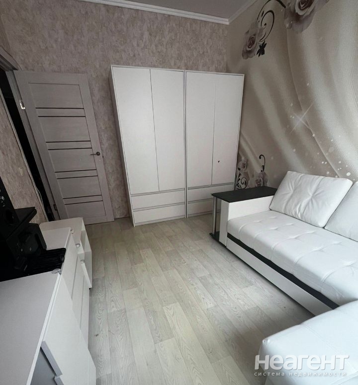 Продается 1-комнатная квартира, 27,3 м²